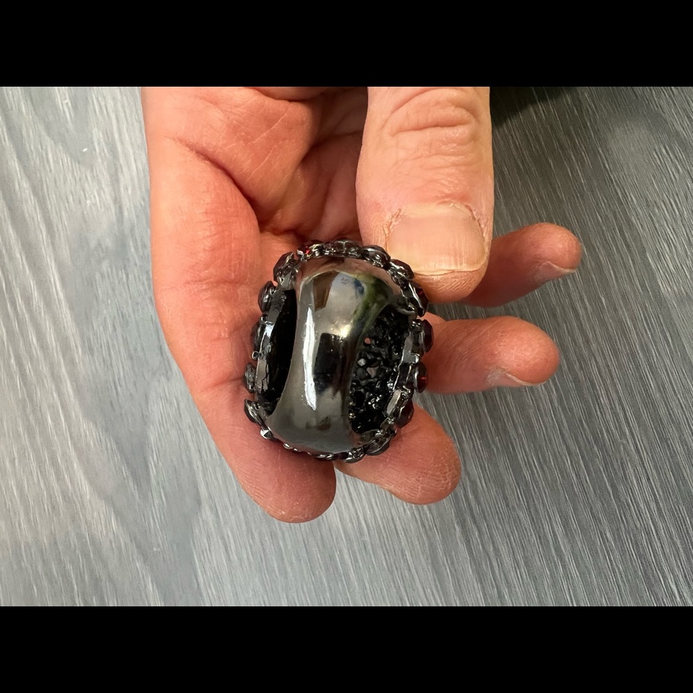 Nwot Large Silver Ring With Ruby Colored Gemstone… - image 5